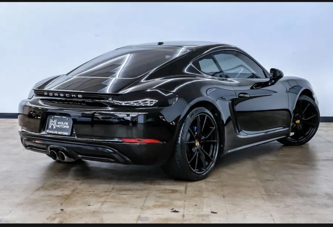 2019 Porsche 718 Cayman 6