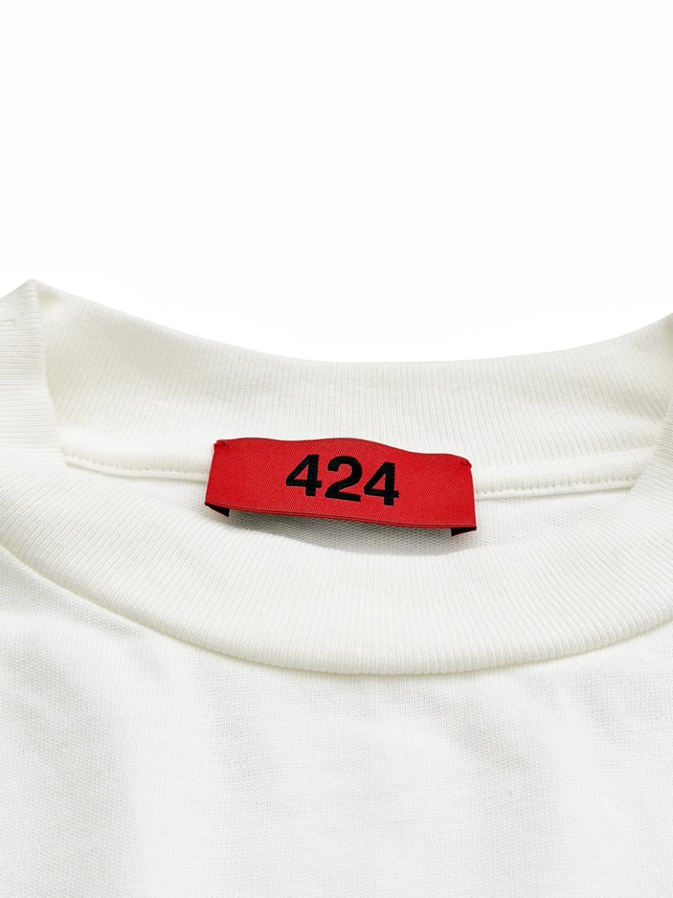 Center Embroidered Logo Long Sleeve White regular